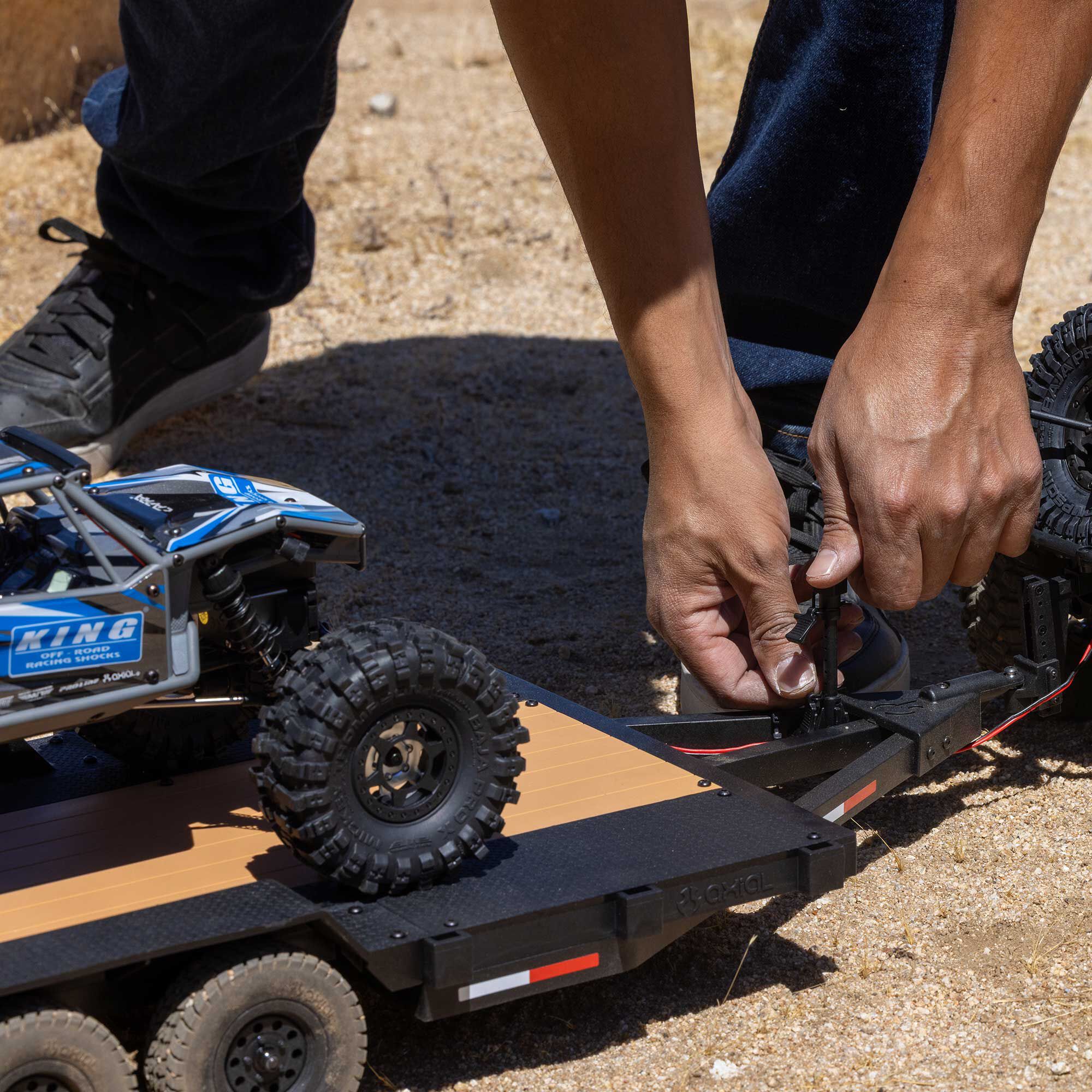 Axial 1:10 SCX10 Flat Bed Vehicle Trailer-AXI-3409