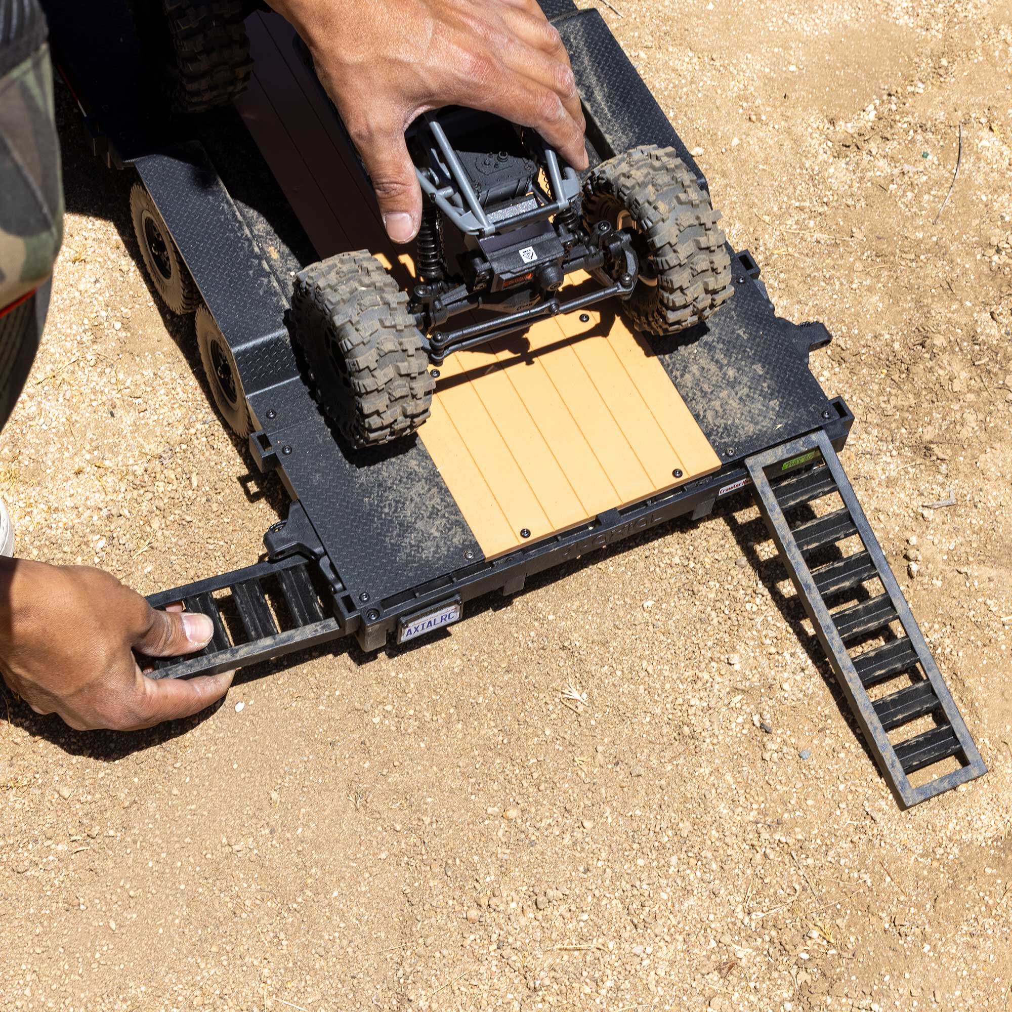 Axial 1:10 SCX10 Flat Bed Vehicle Trailer-AXI-3409