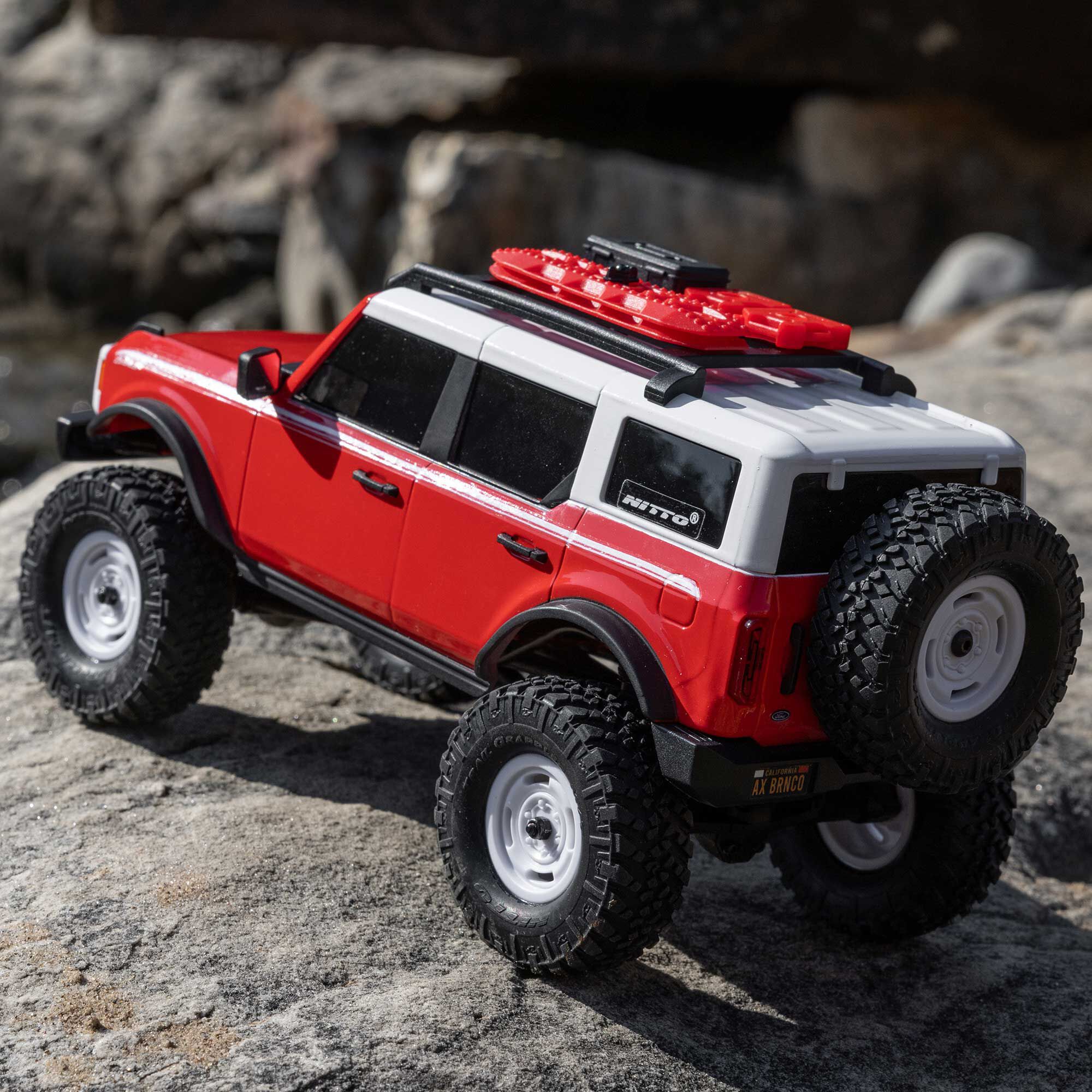 Axial 1:24 SCX24 Ford Bronco 4WD RTR Scale Mini Crawler w/ 2.4GHz Radio, Battery & Charger-AX100006V2T4/AX100006V2T5
