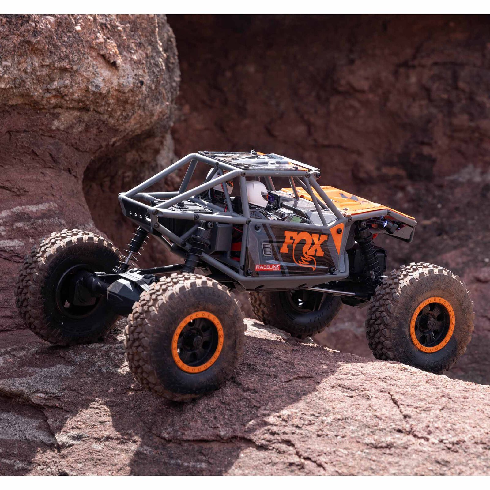 Axial 1:18 UTB18 Capra Rock Crawler RTR 4X4 Brushed RC Buggy, Black&Grey