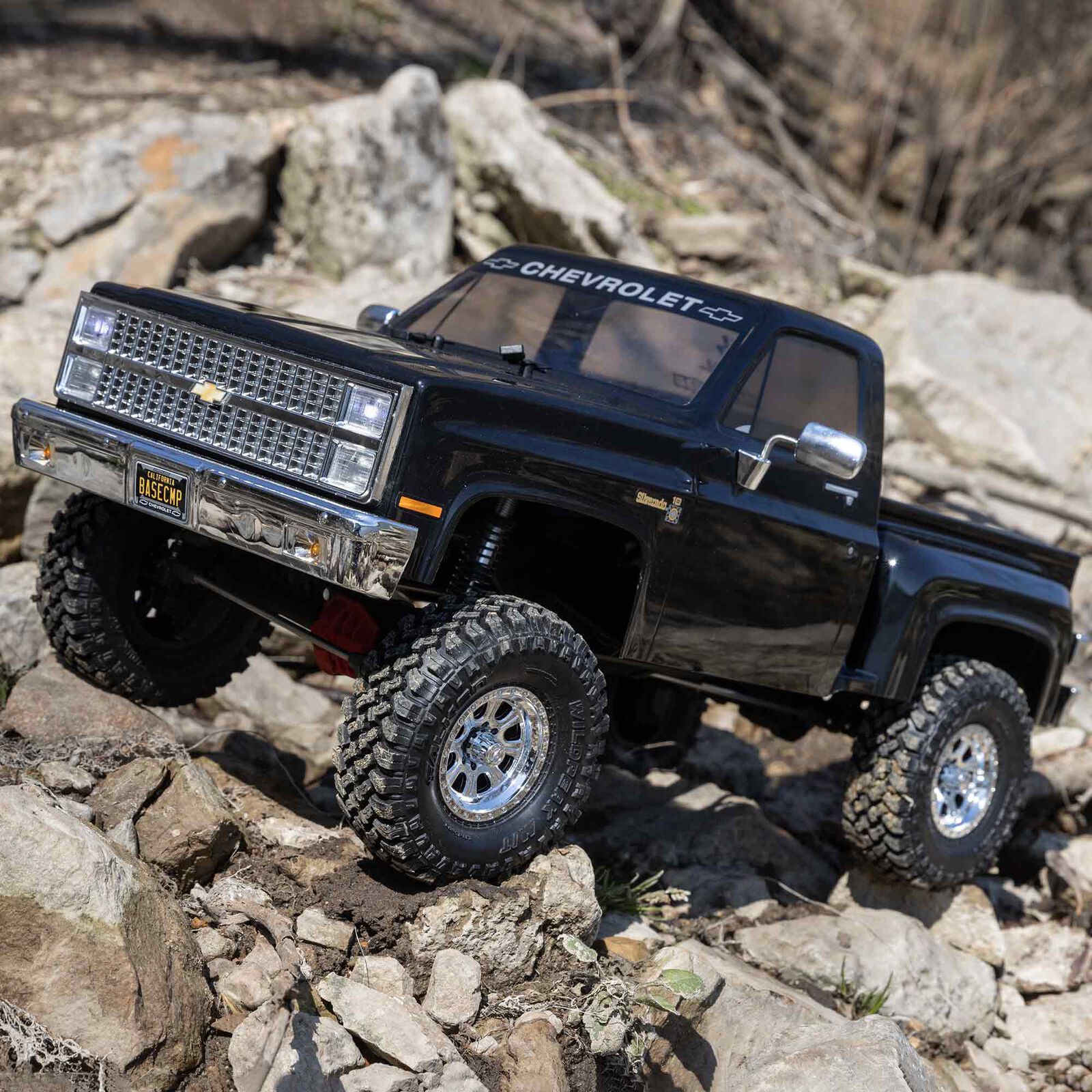 1/10 SCX10 III Base Camp 1982 Chevrolet K10 4X4 RTR Brushed Rock Crawler, Blue