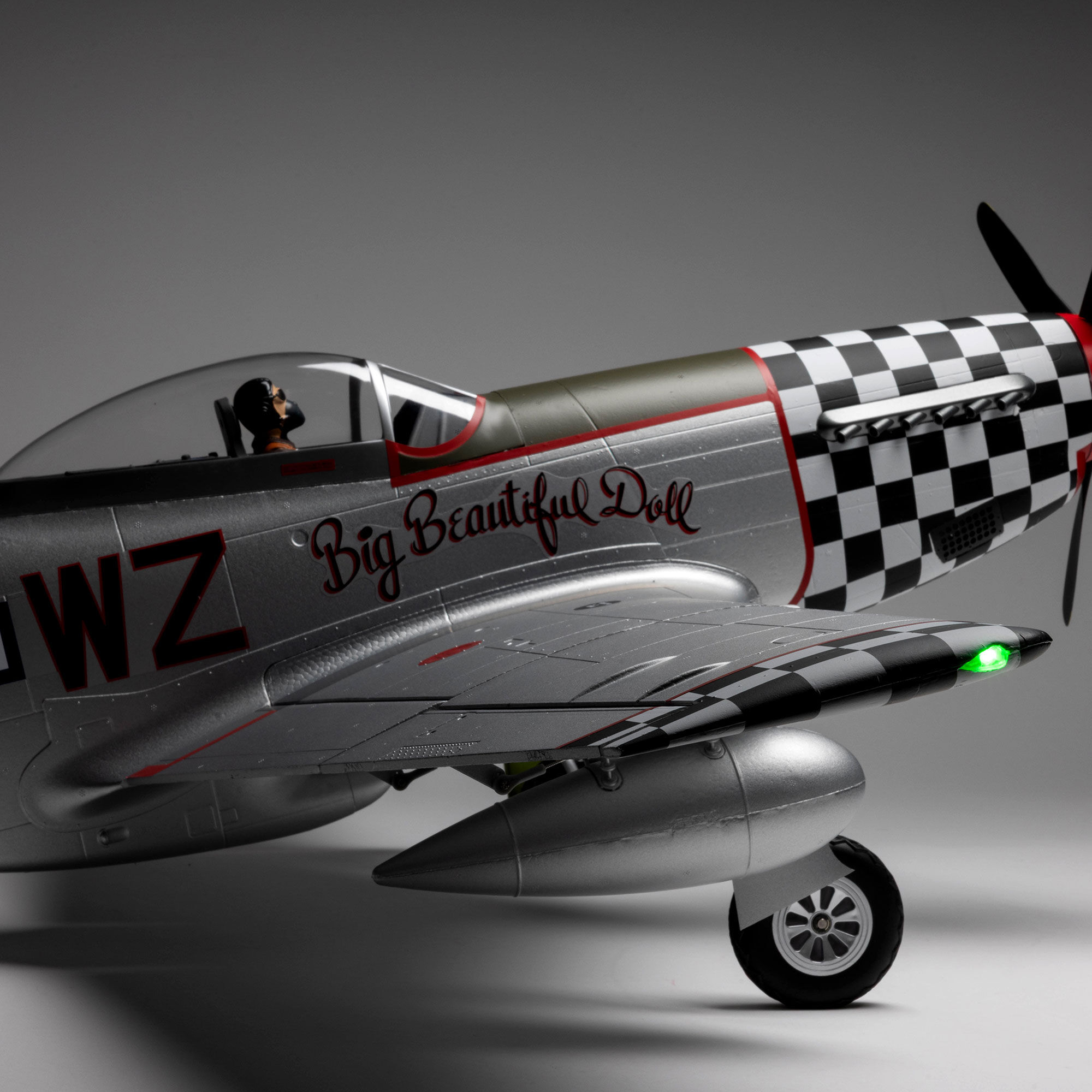 E-flite 1500mm P-51D Mustang BNF Basic-EFL-3359