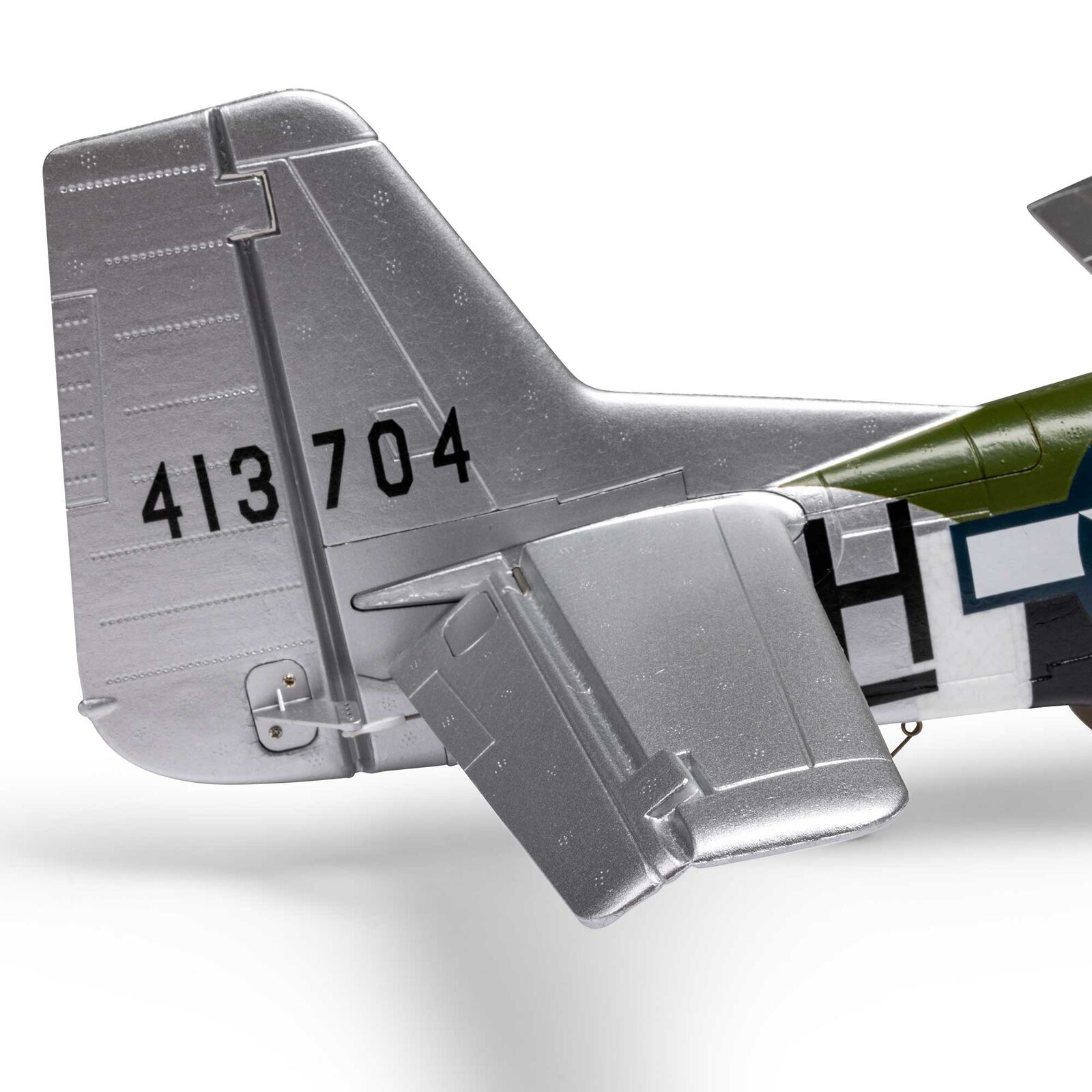E-flite P-51D Mustang 1000m BNF Basic RC Warbirds Airplane w/AS3X+ & SAFE Select-EFL02650