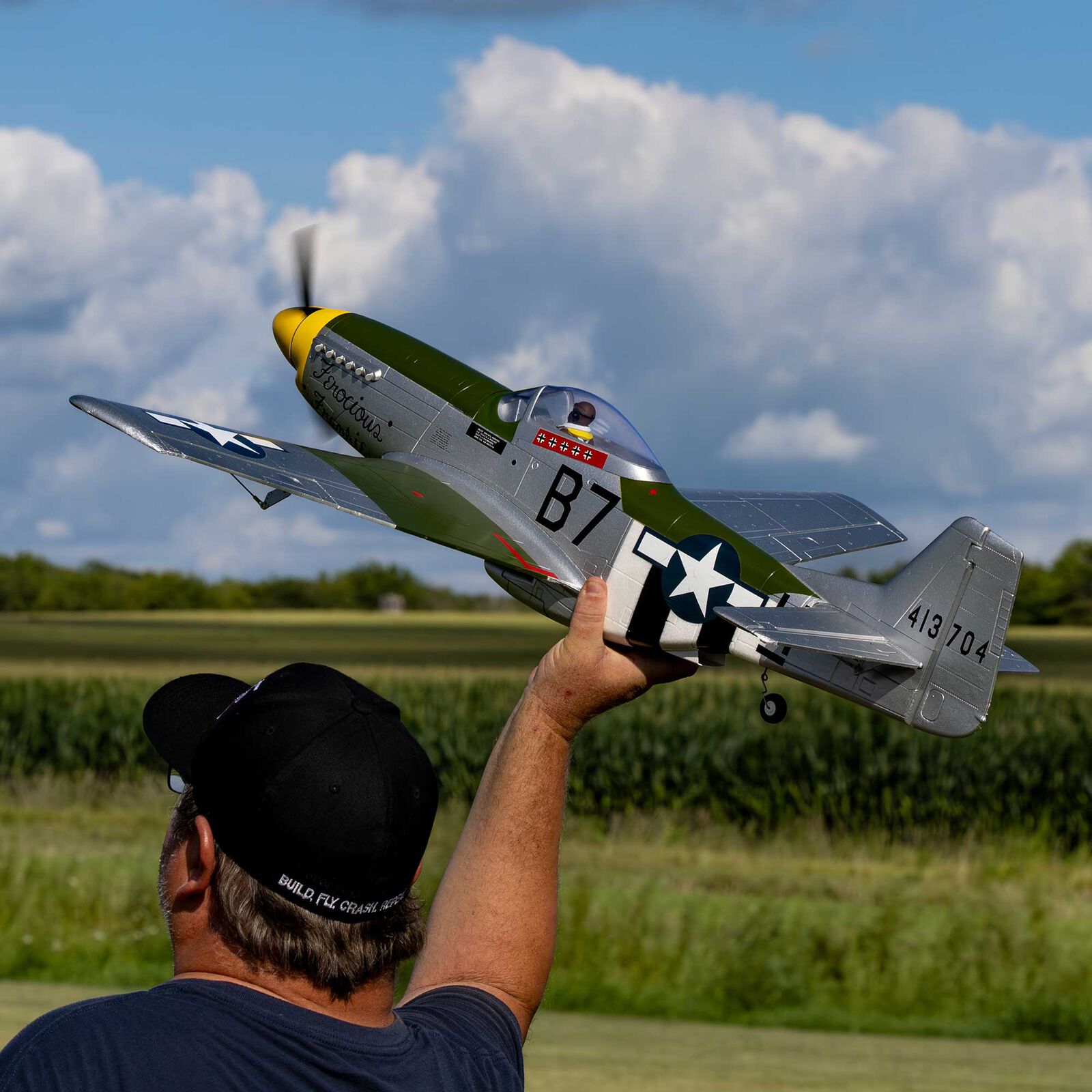 E-flite P-51D Mustang 1000m BNF Basic RC Warbirds Airplane w/AS3X+ & SAFE Select-EFL02650