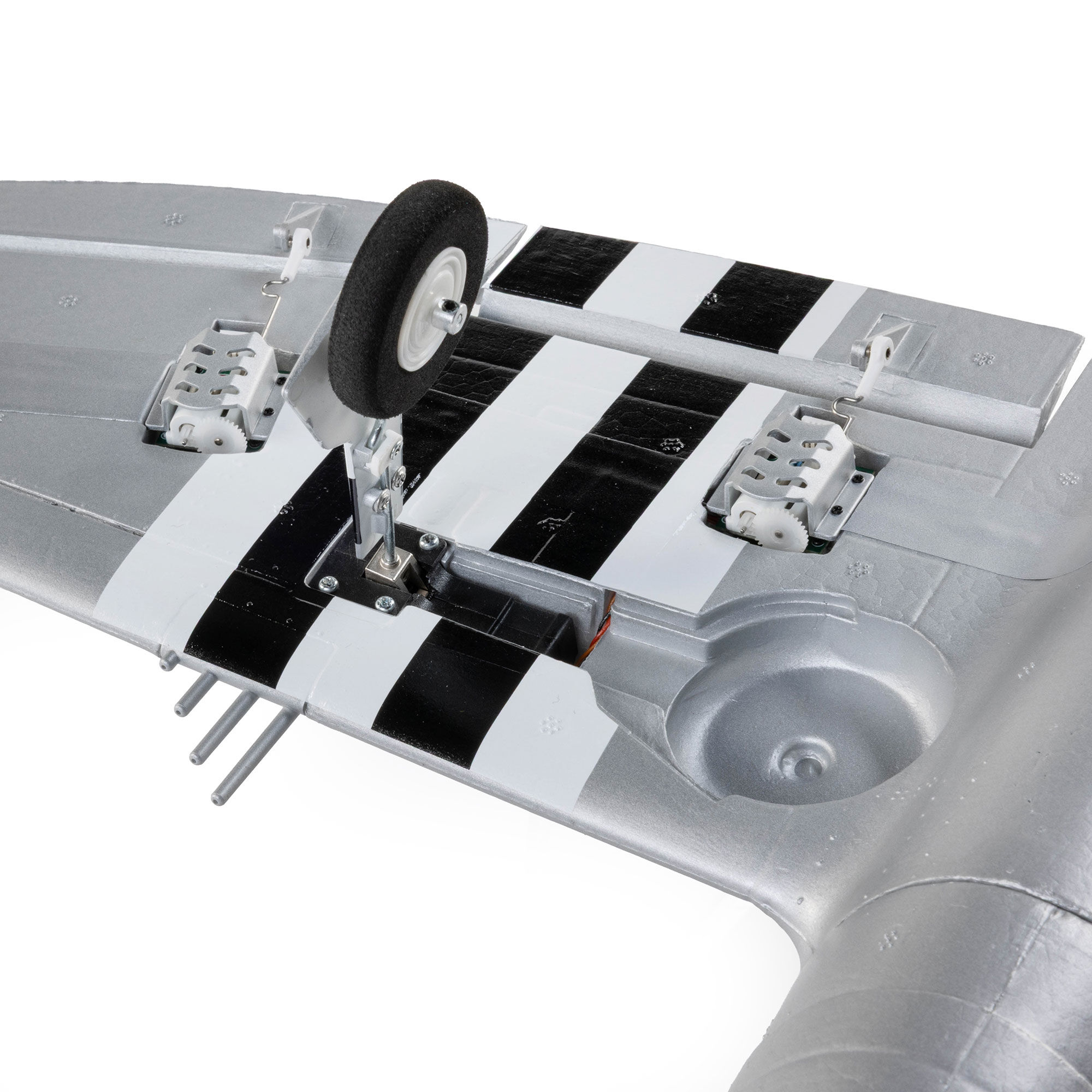 E-flite Micro P-47 Thunderbolt 625mm BNF Basic with AS3X+ and SAFE Select-EFL07050