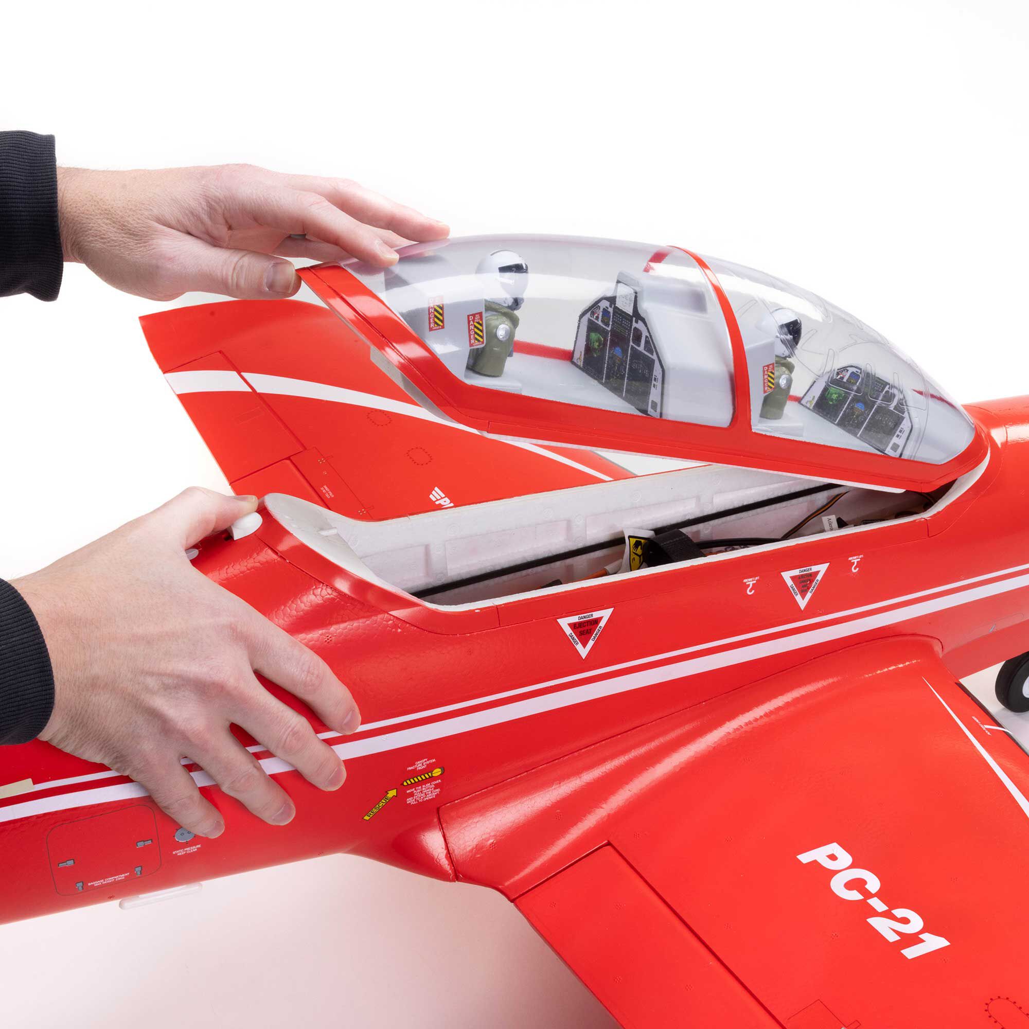 E-flite 1300mm Pilatus PC-21 BNF Basic with AS3X+ and SAFE Select-EFL14950
