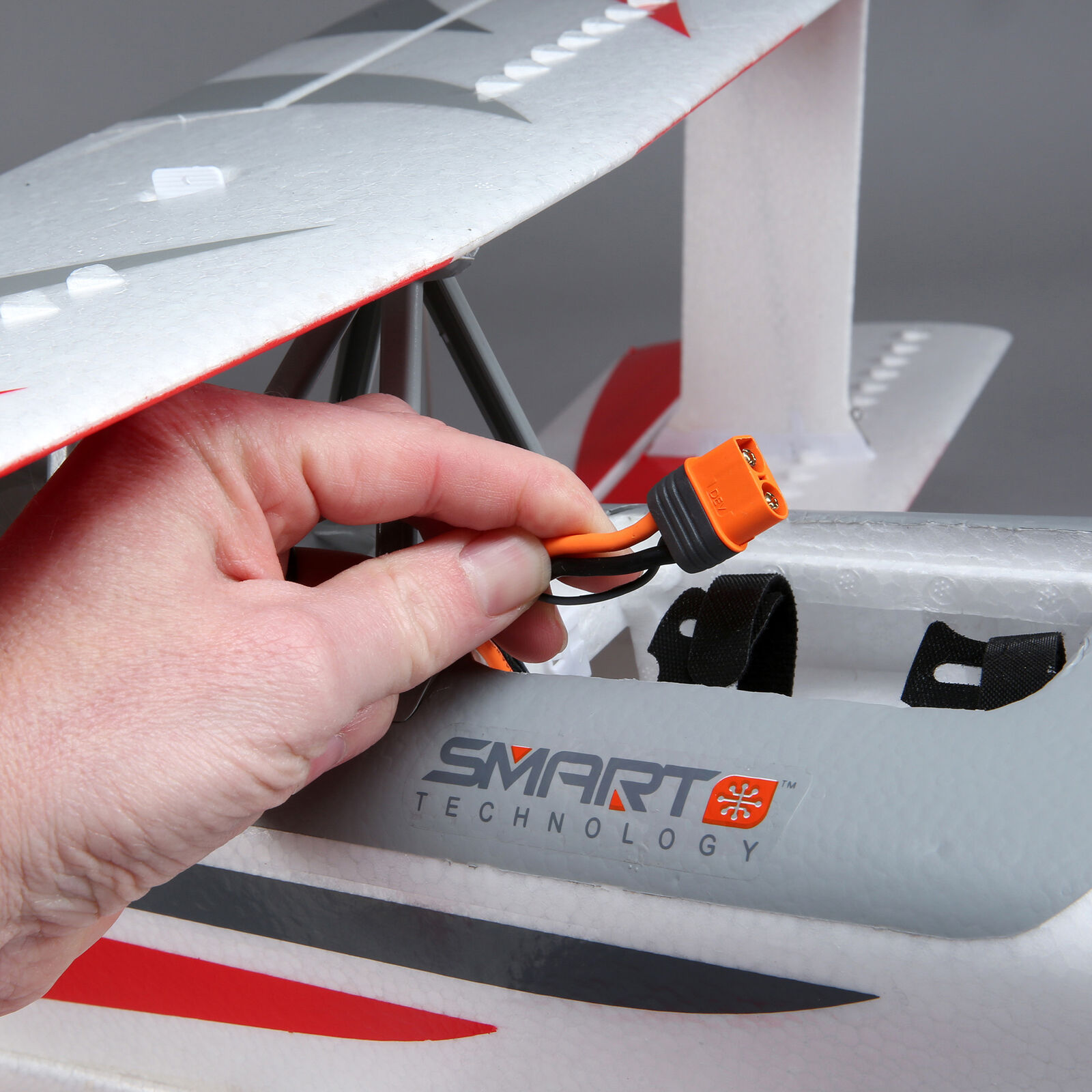 E-flite Ultimate 3D 950mm SMART BNF Basic w/AS3X & SAFE-EFL16550