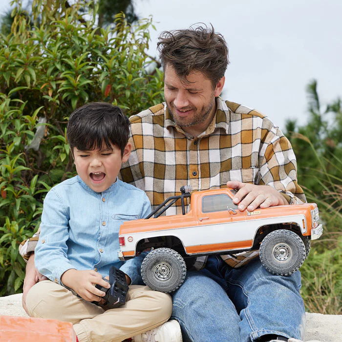 FMS FCX10 Chevrolet K5 Blazer RS 1/10th Scale