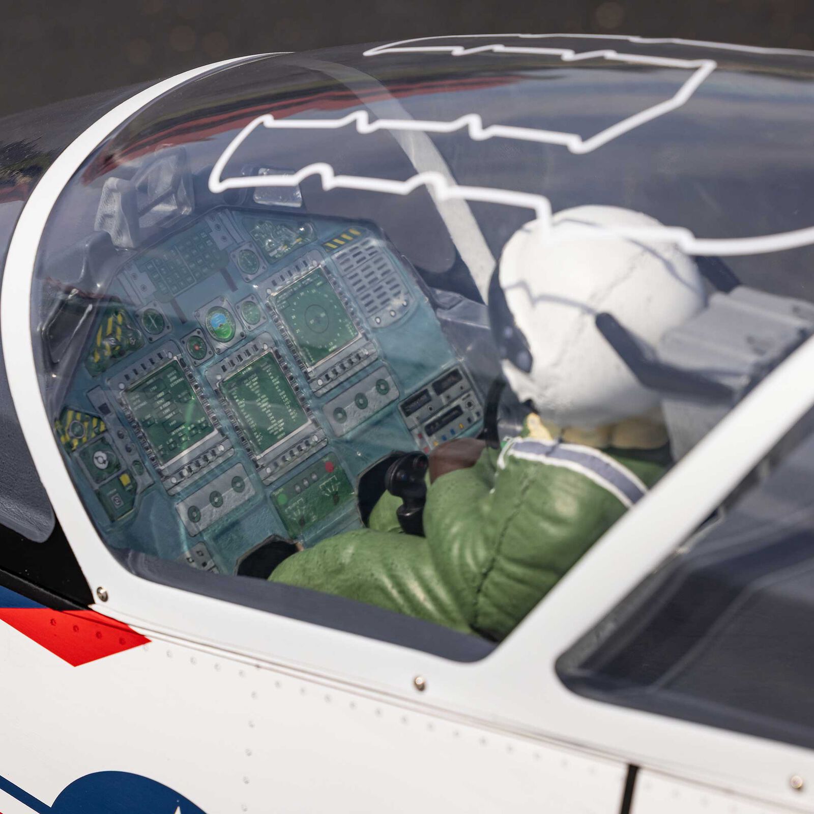 Hangar 9 Hawk/T-45 140-160N ARF with Retract Set-HAN13750CR