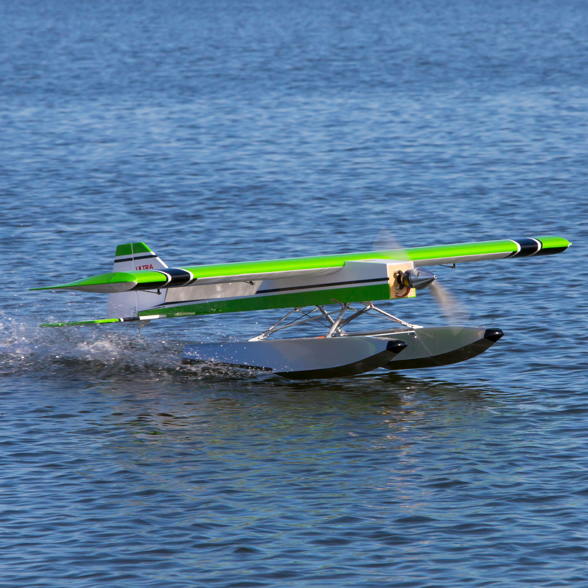 Hangar 9 2050mm Ultra Stick 30cc ARF, 81"-HAN2365