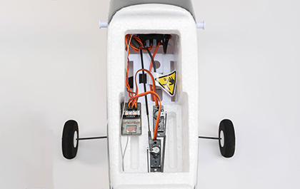 HobbyZone Apprentice S 2 1.2m RTF (Ready-to-Fly) RC airplane with SAFE stabilization and easy assembly.