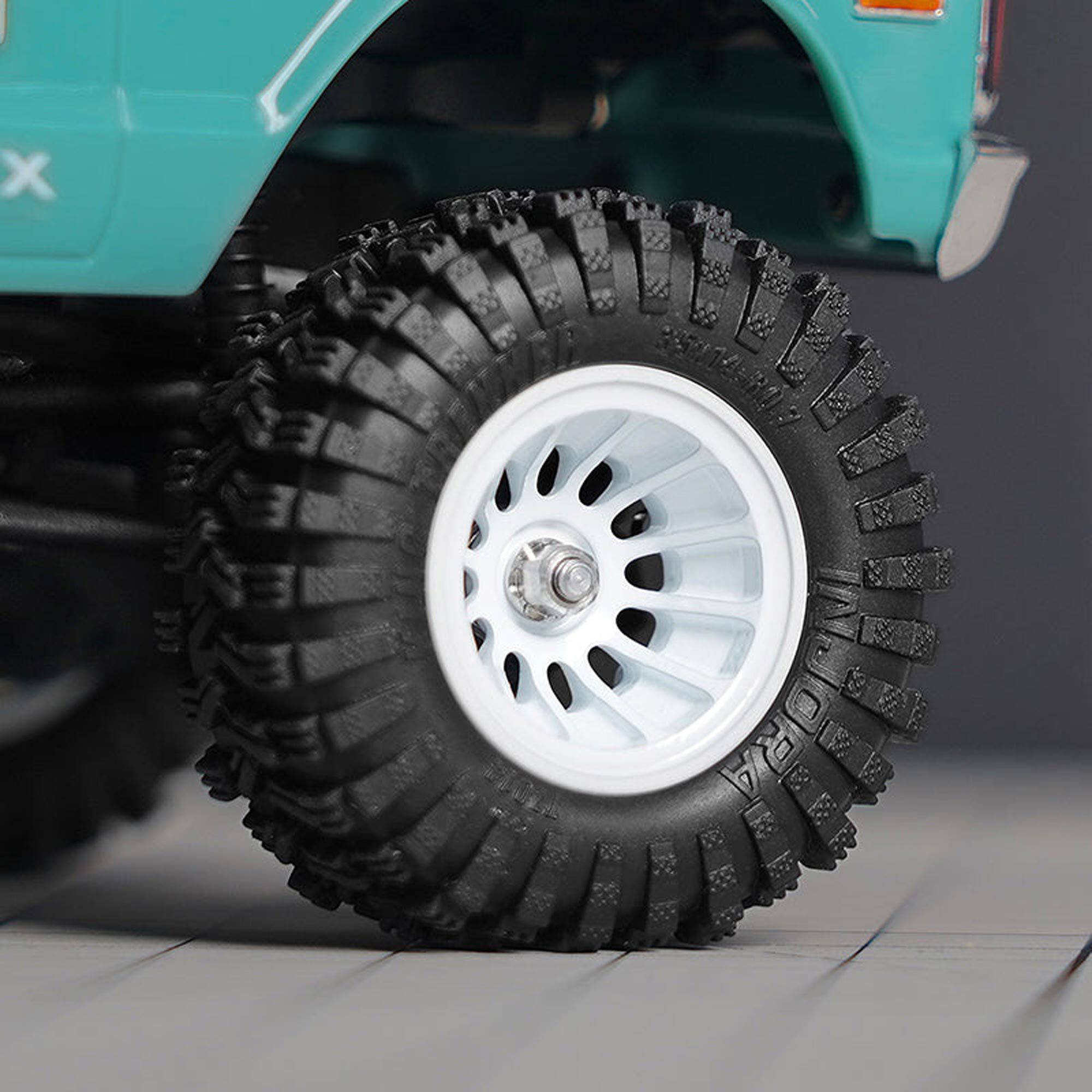 Injora 1:30 Brass 0.7" D19 Front/Rear Rock Crawler Wheels, White, 1:30 Axial SCX30 (4)-INJW7015WH-19