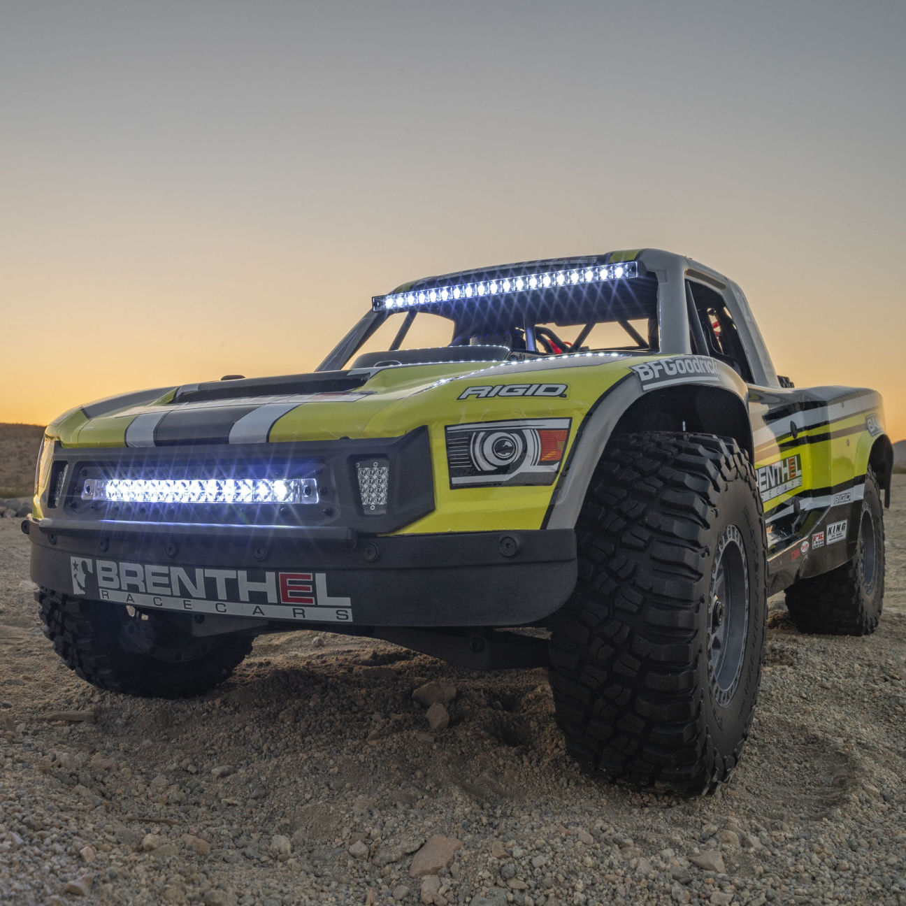 Super Baja Rey King Shocks 8S RC Truck