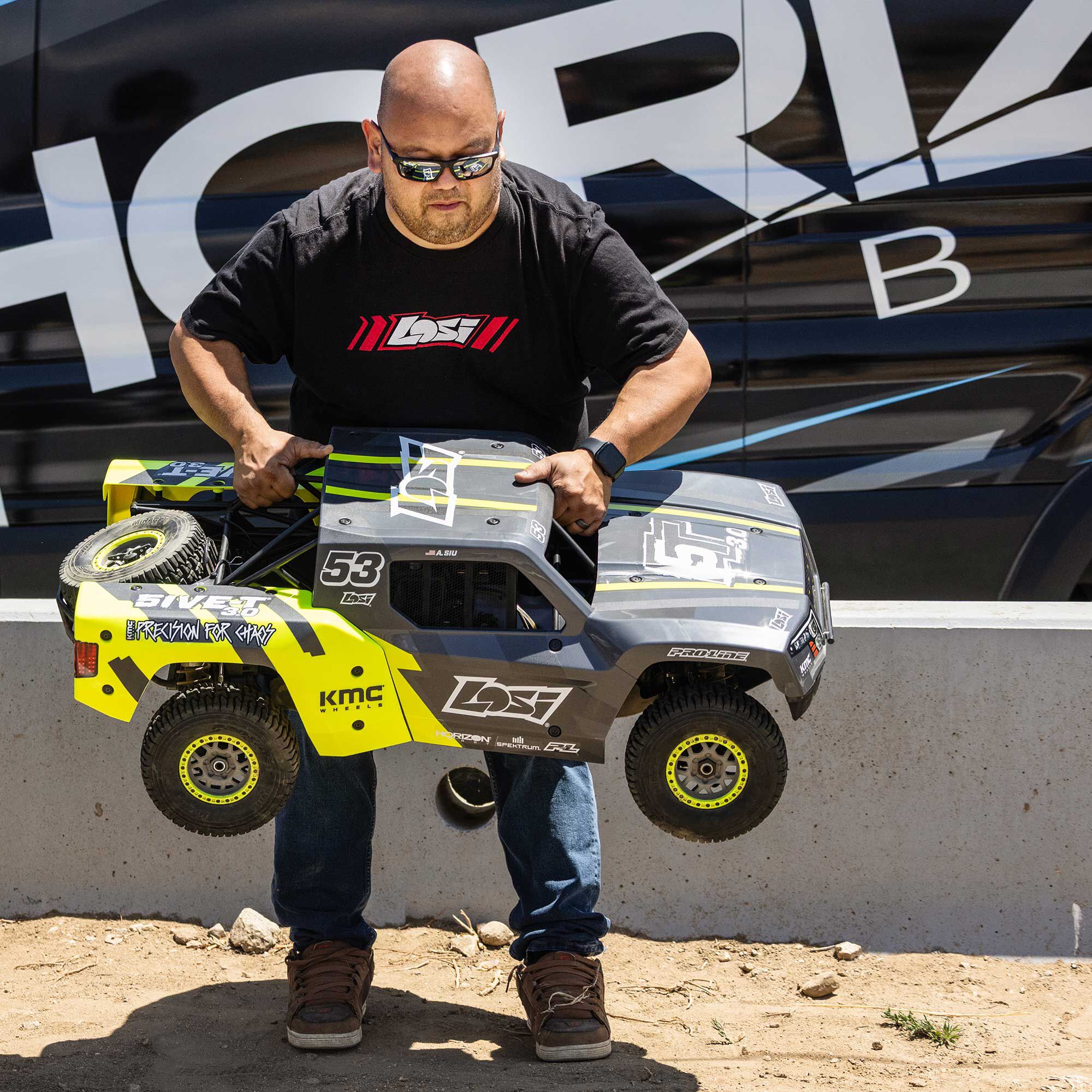Losi 5IVE-T 3.0: 1/5 4wd Gas RTR Desert Truck-LOS05025