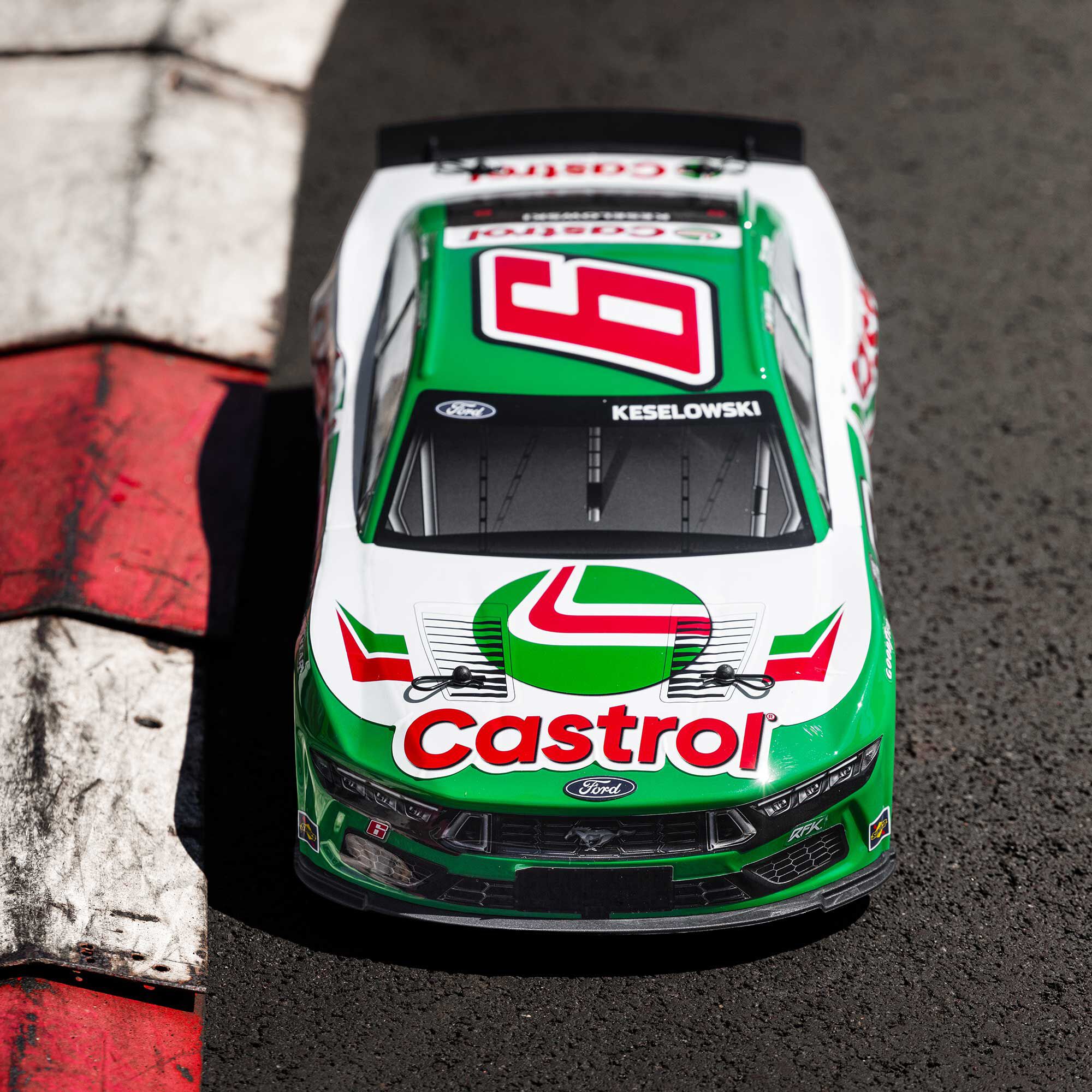Losi 1:12 NASCAR RC Race Car Brad Keselowski No. 6 2026 Castrol Ford Mustang 2S AWD RTR Brushed On-Road-LOS1122606