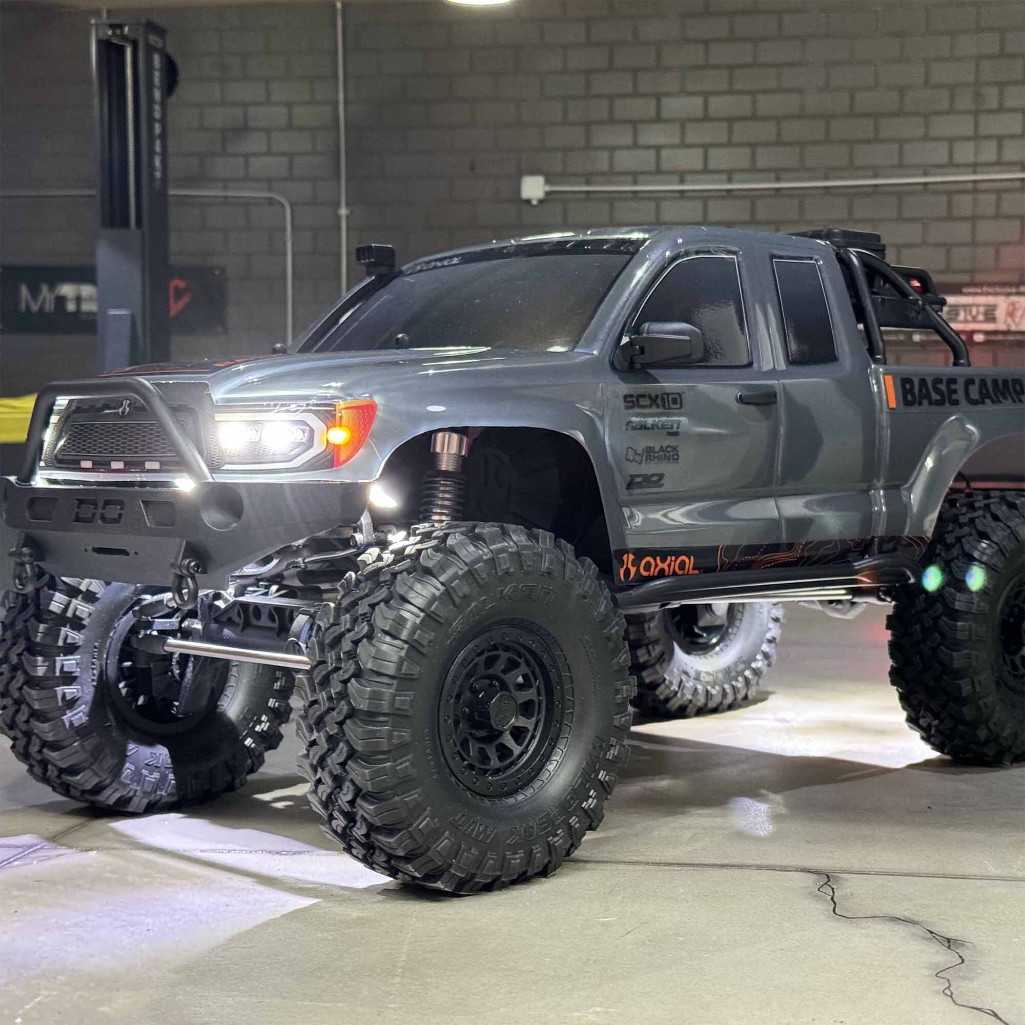 MyTrickRC, Inc. HB-2 Off-Road Light Kit, 1:10 Axial SCX10 III Base Camp-MYKAX22