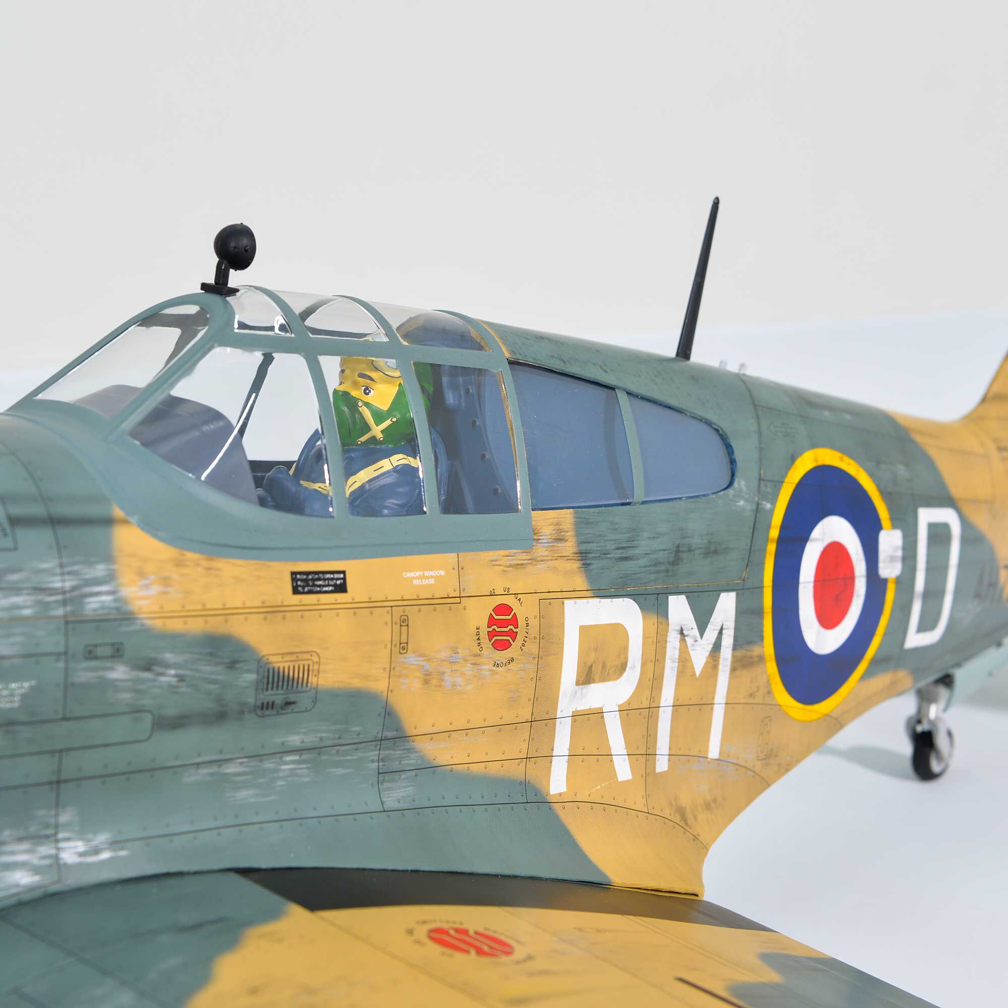 Phoenix Model 2040mm P-40 Warhawk 35-55cc ARF-PMMA0216