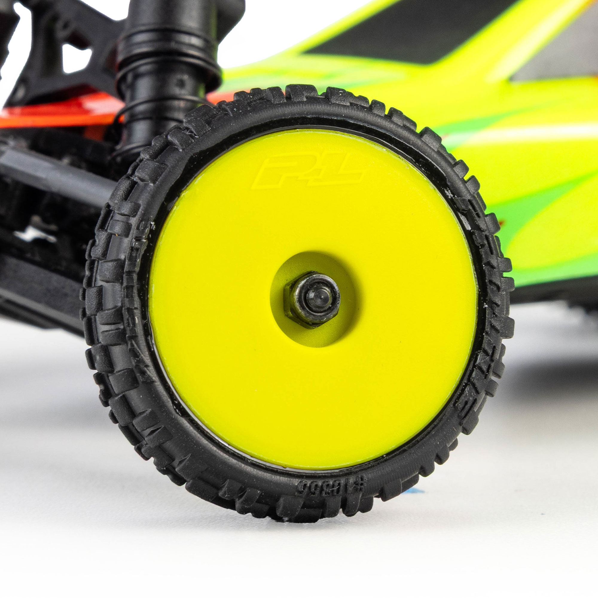 Pro-Line Racing Wedge Front & Prism Rear Carpet Tires Mounted 7mm Yellow (4): Losi Micro-B-PRO1035512
