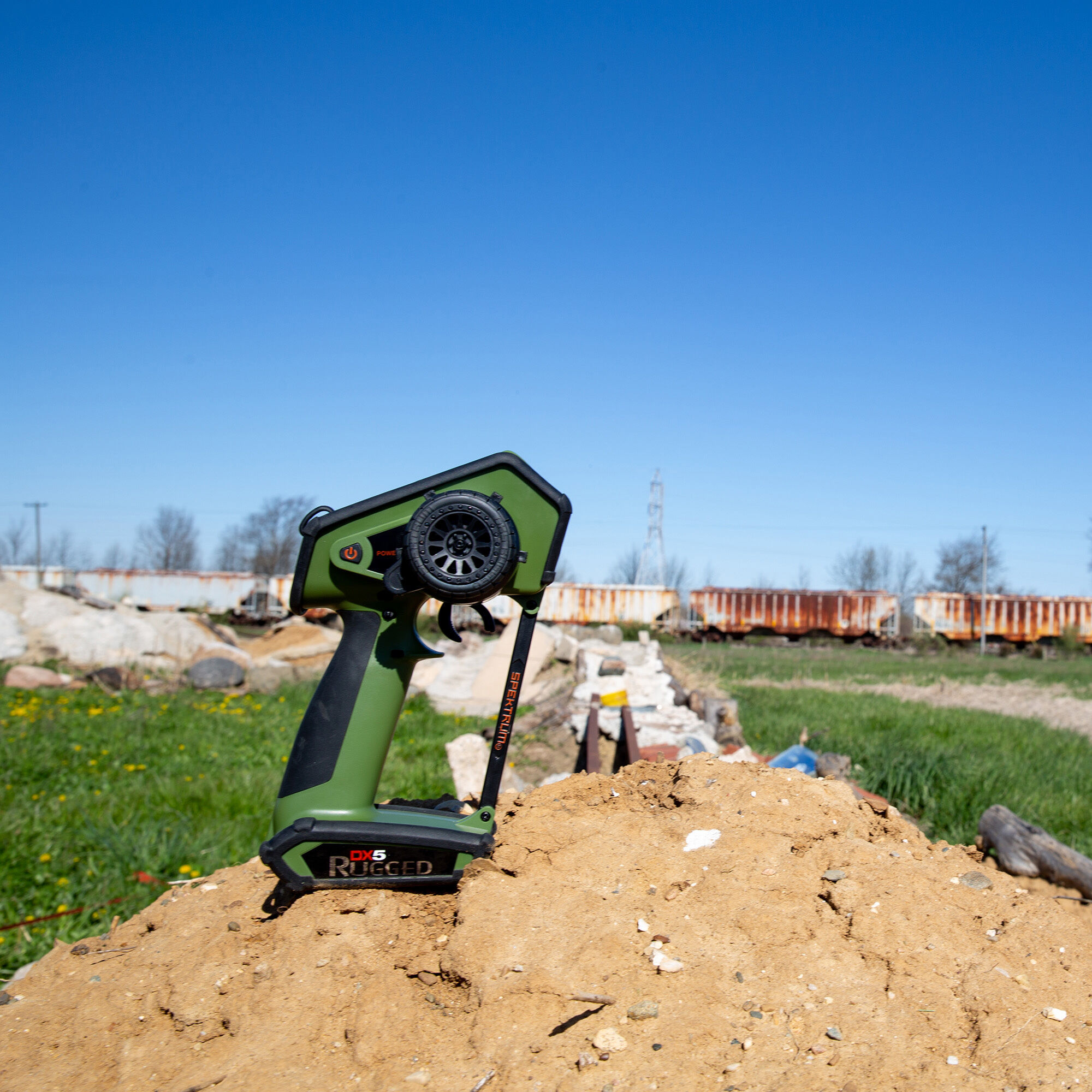Spektrum DX5 Rugged DSMR TX Only International, Green-SPMR5200GEU