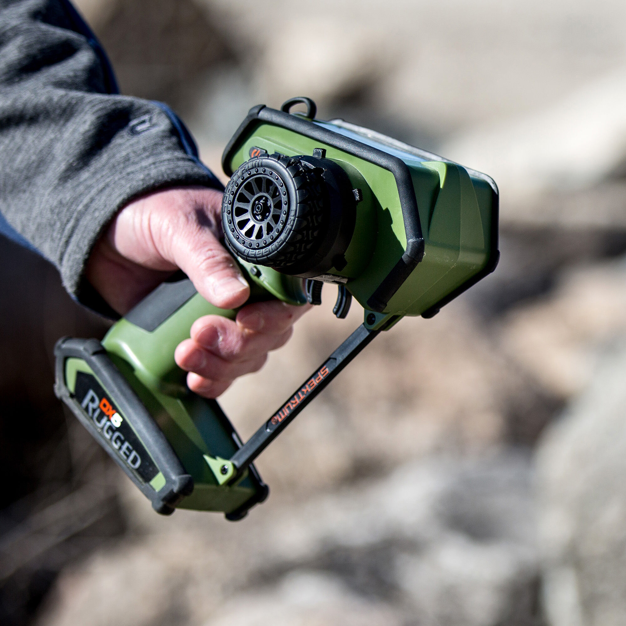 Spektrum DX5 Rugged DSMR TX Only International, Green-SPMR5200GEU