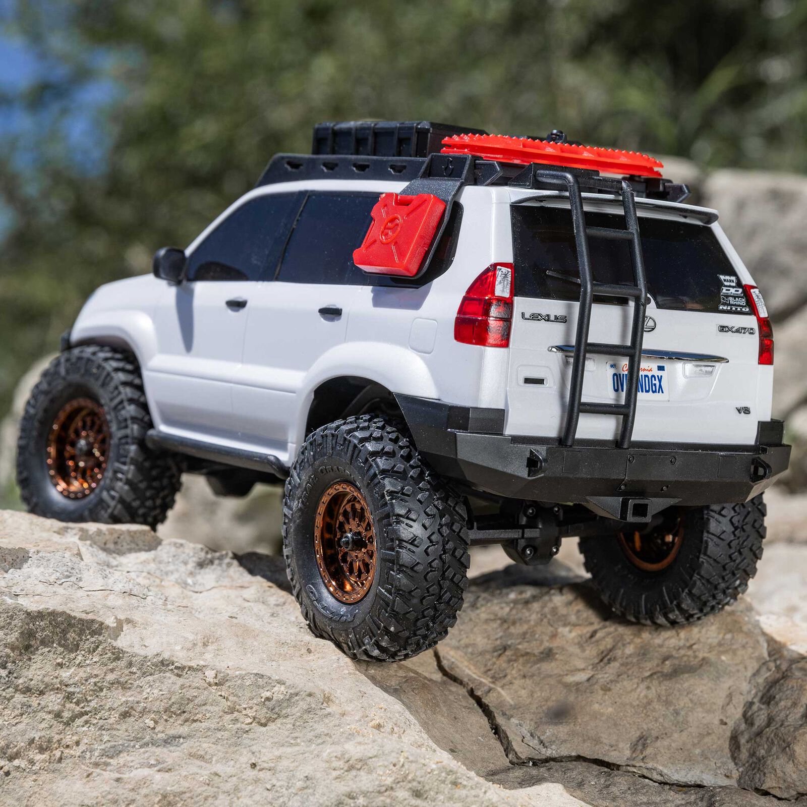 Axial 1:24 SCX24 Lexus GX 470 4X4 RTR Brushed Rock Crawler w/Battery&Charger, Silver&White-AXI-1532T2