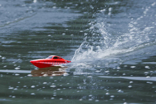 Rage R/C - LightWave Electric Micro RTR Boat-RGRB1132/RGRB1133