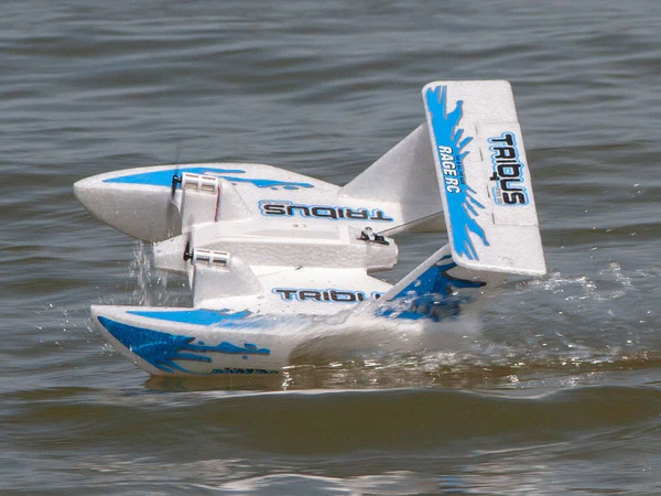 Rage R/C - Tribus 250 Electric Powered RTF Amphibious Aircraft