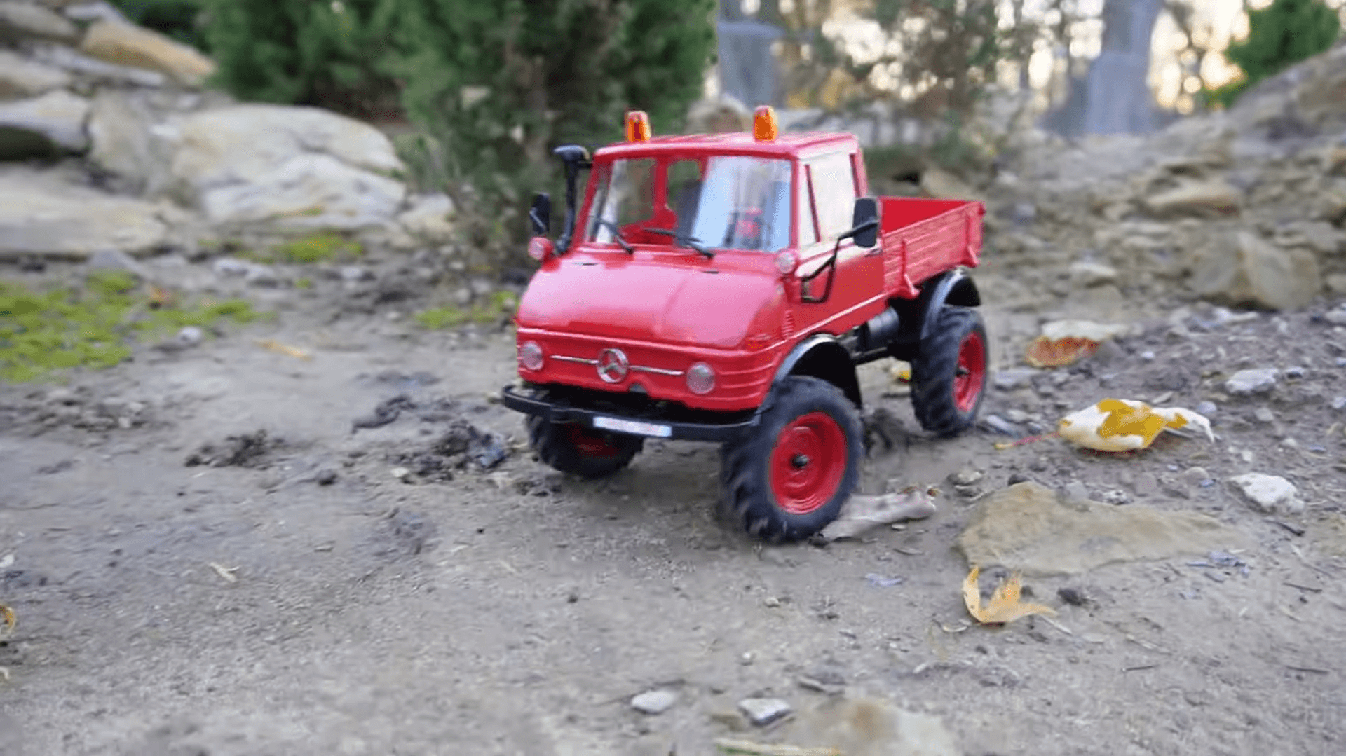 FMS 1:24 FCX24 Mercedes-Benz Unimog 421 RTR (Excludes US) FMS 1:24 FCX24 Mercedes-Benz Unimog 421 RTR (Excludes US)
