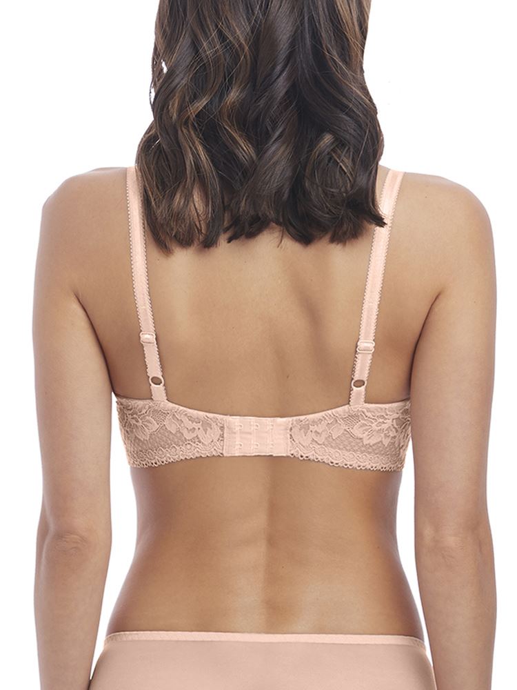 Wacoal lace store to love bra