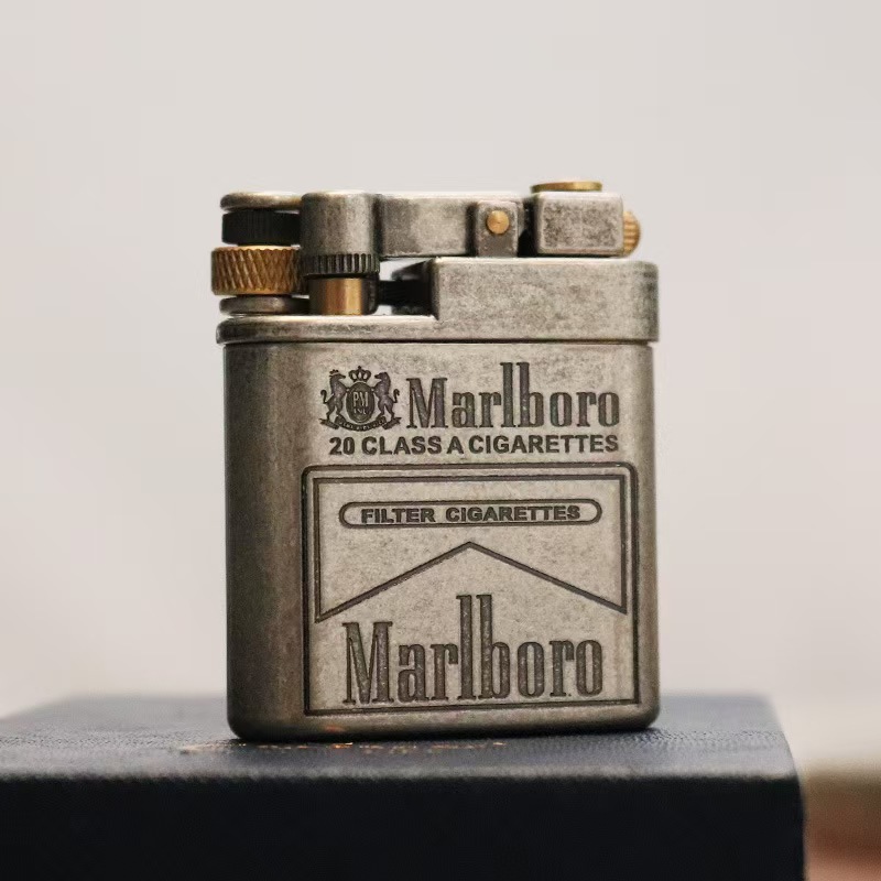Retro kerosene lighter 1