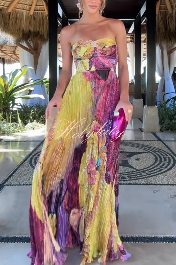 Vibrant and Bold Floral Print Sweetheart Neck Pleated Maxi Dress