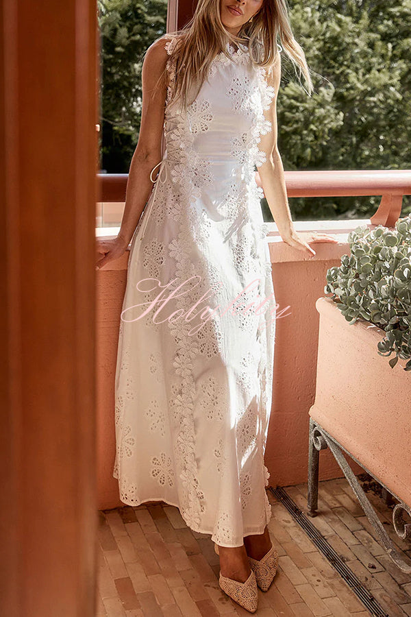 Mairi Embroidery Hollow Fabric Delicate Flower Trim Side Lace-up Maxi Dress