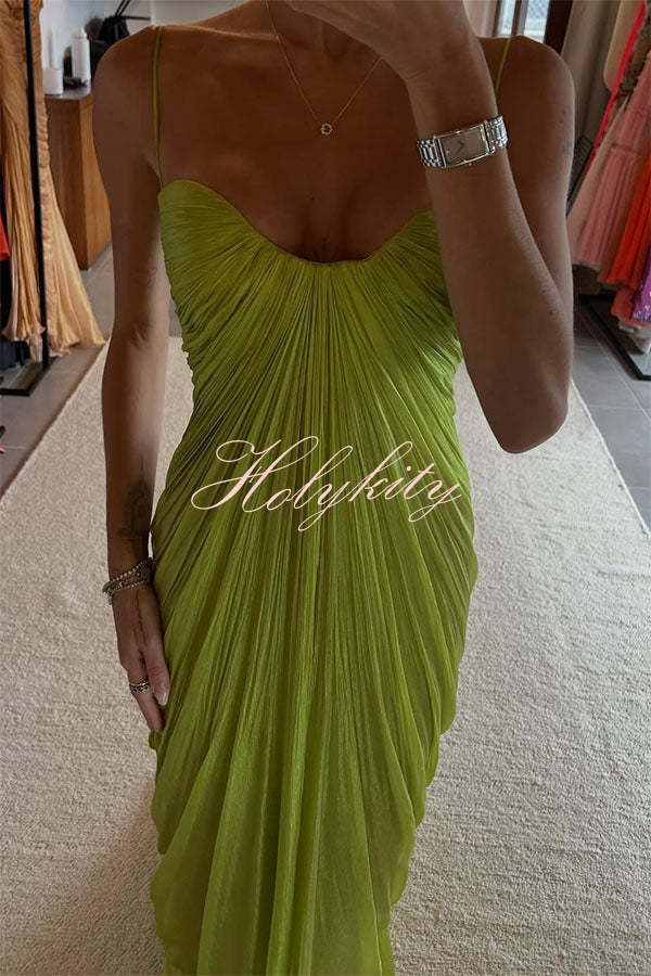 Victoria Shimmering and Flowing Pleated Fabric Back Lace-up Drape Maxi Dress