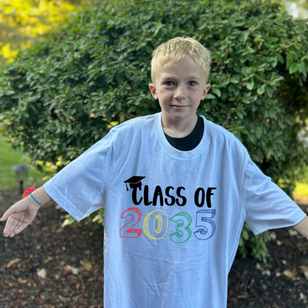 Personalized Kids Class Of 2037 Handprint Graduation Shirt| Cloth182