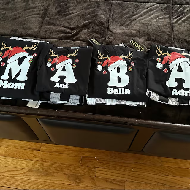 Personalised Family Christmas Name T-Shirt| Match05