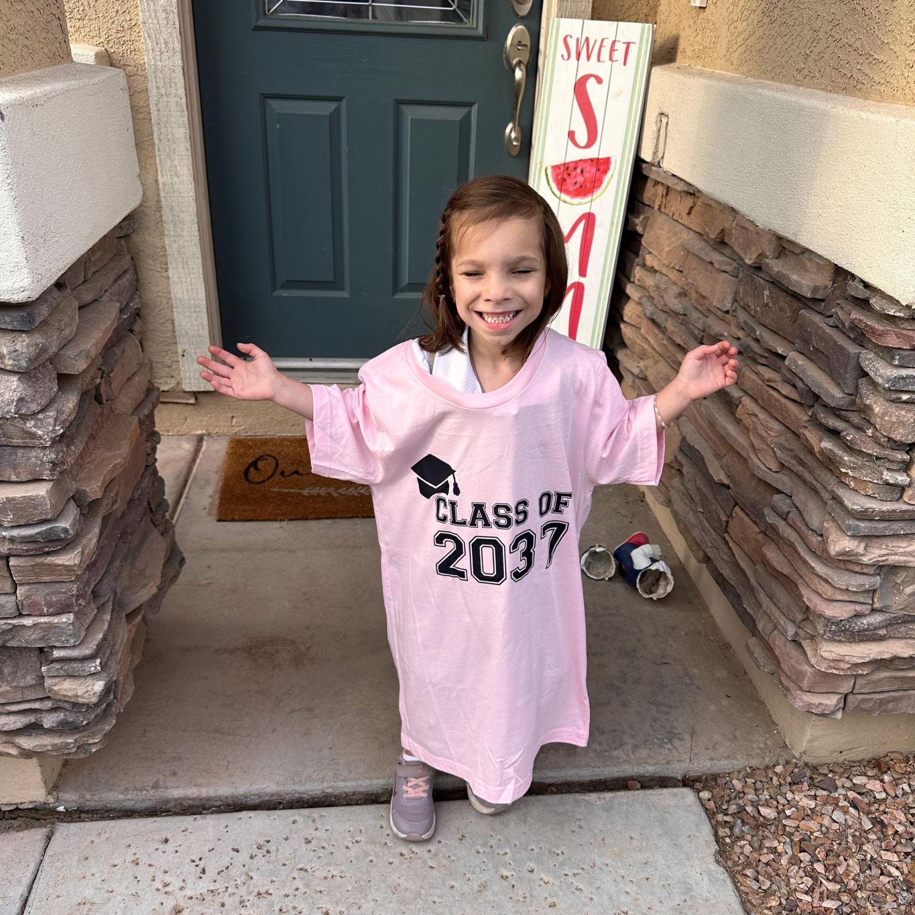 Personalized Kids Class Of 2038 Handprint Graduation Shirt| Cloth181