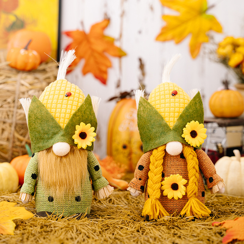Corn cob Gnome