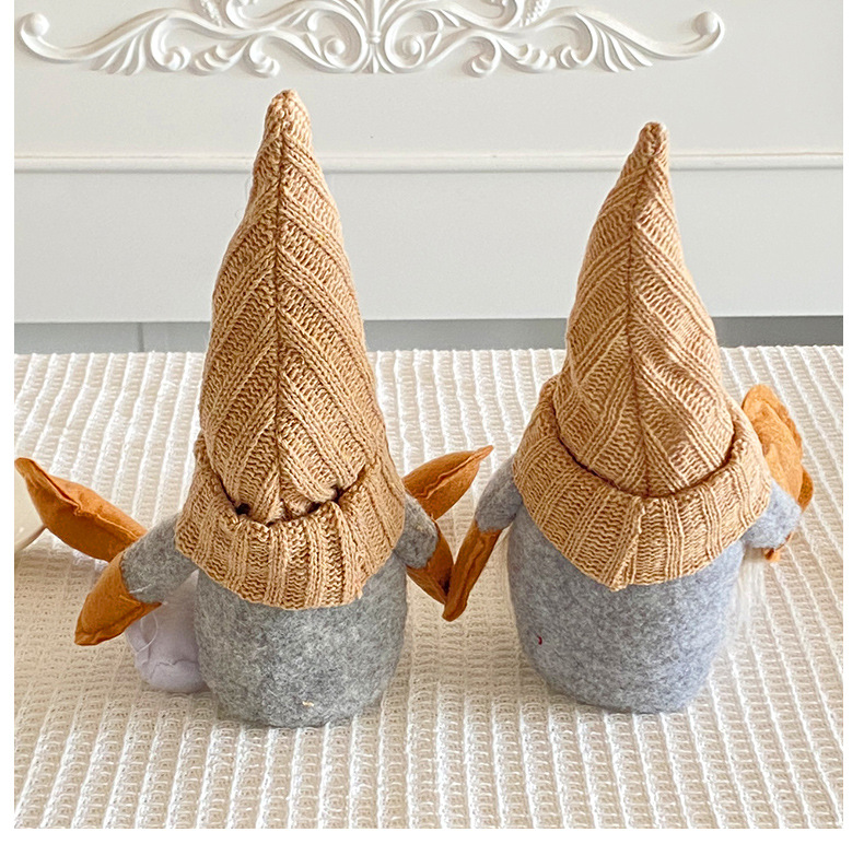 Hand-ground coffee Gnome