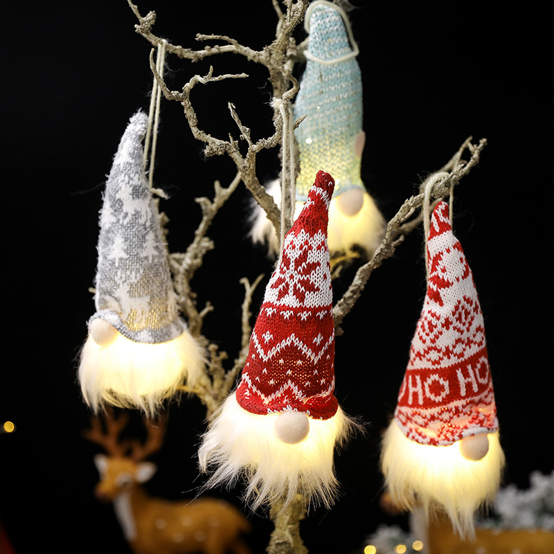 Forester Glows Gnome