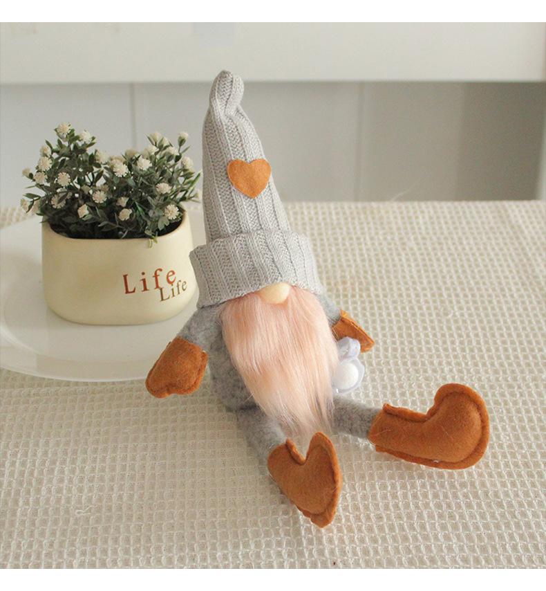 Hand-ground coffee Gnome