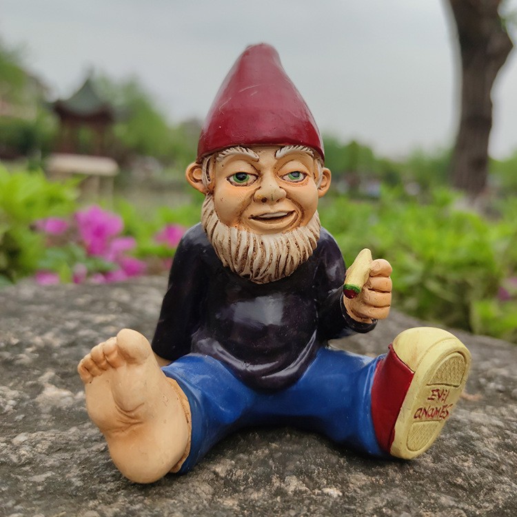 🤣 Unique Mischievous Gnomes That Will Make Your Neighbors Laugh 🤪