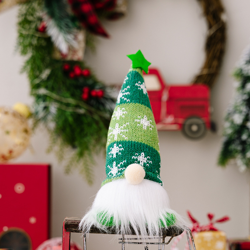 Snowflake Knit Beanie with Light Gnome