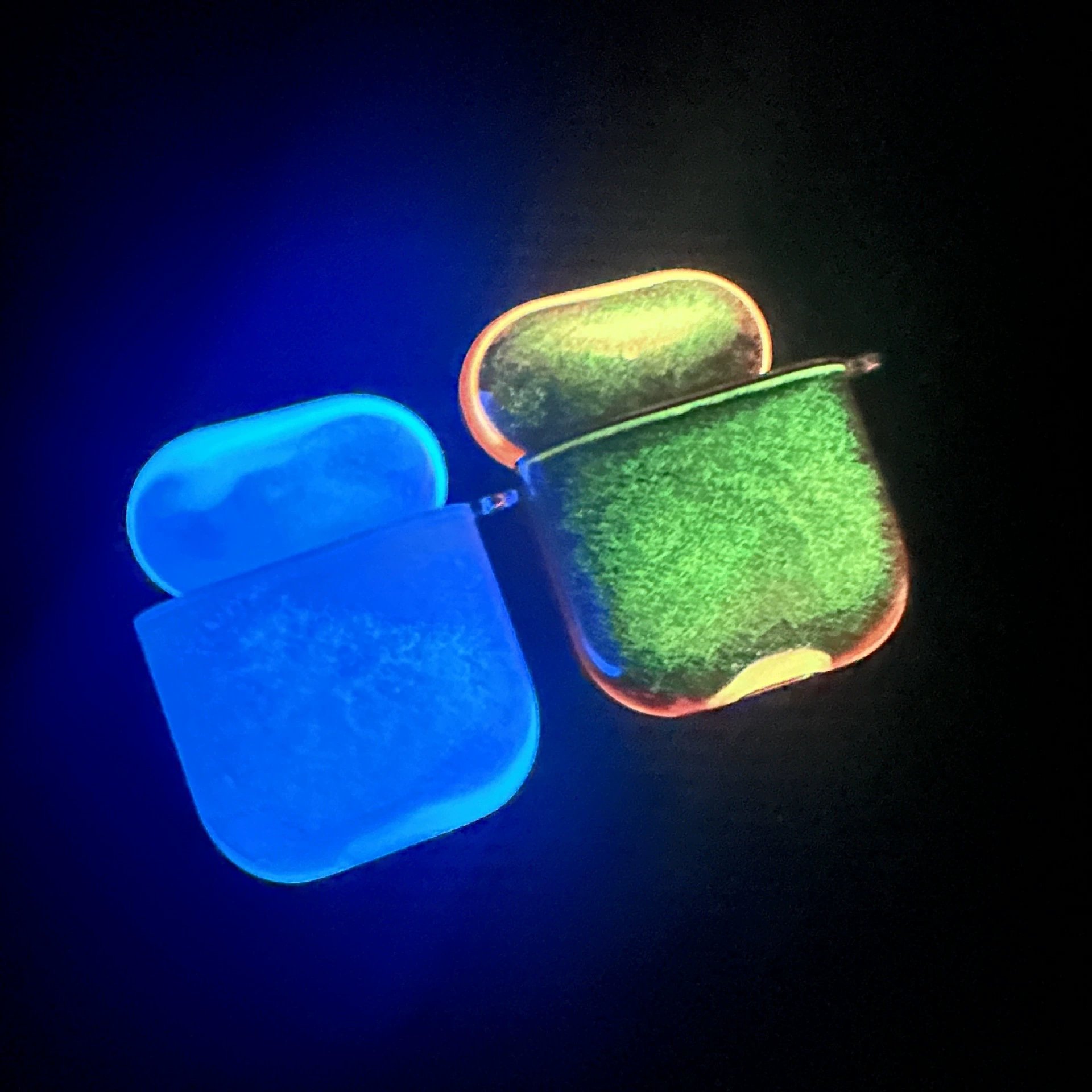 Luminous Quicksand AirPod Case