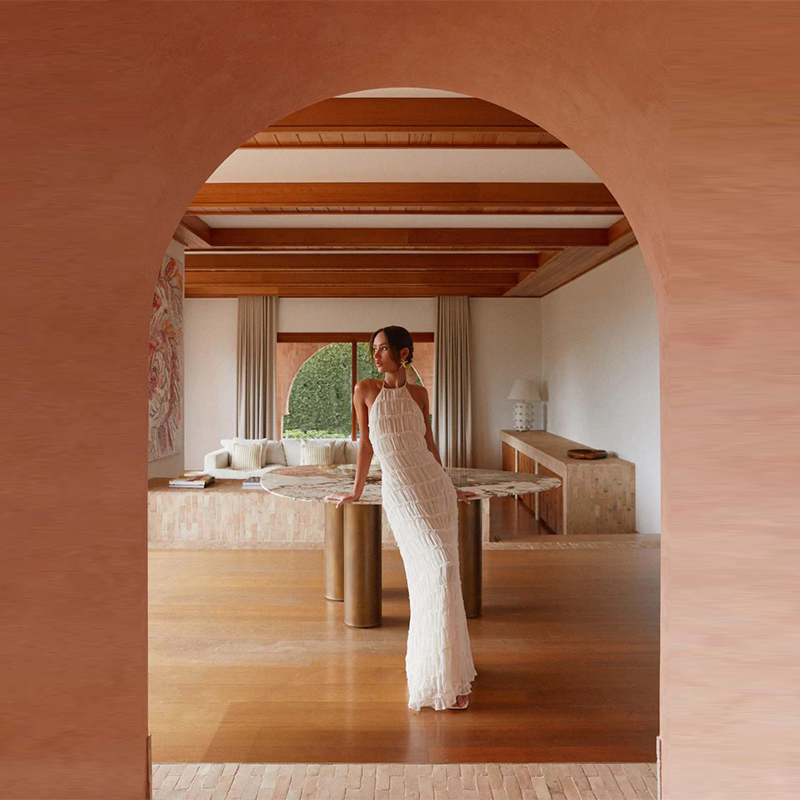 Backless pleated tie-up ruffle dress