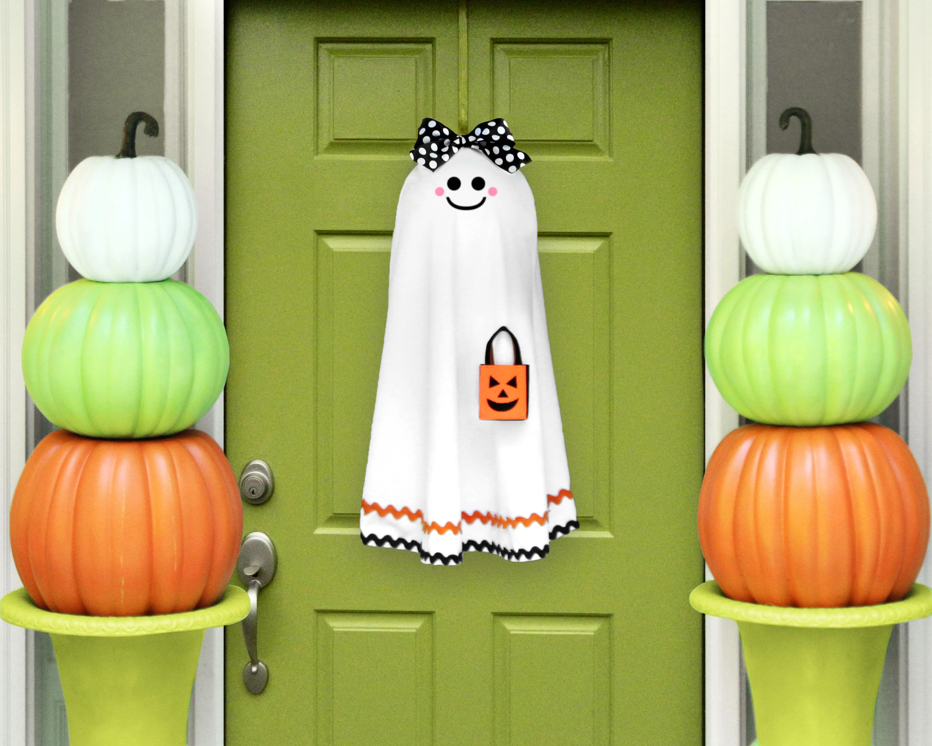 Adorable Ghost Door Hanger