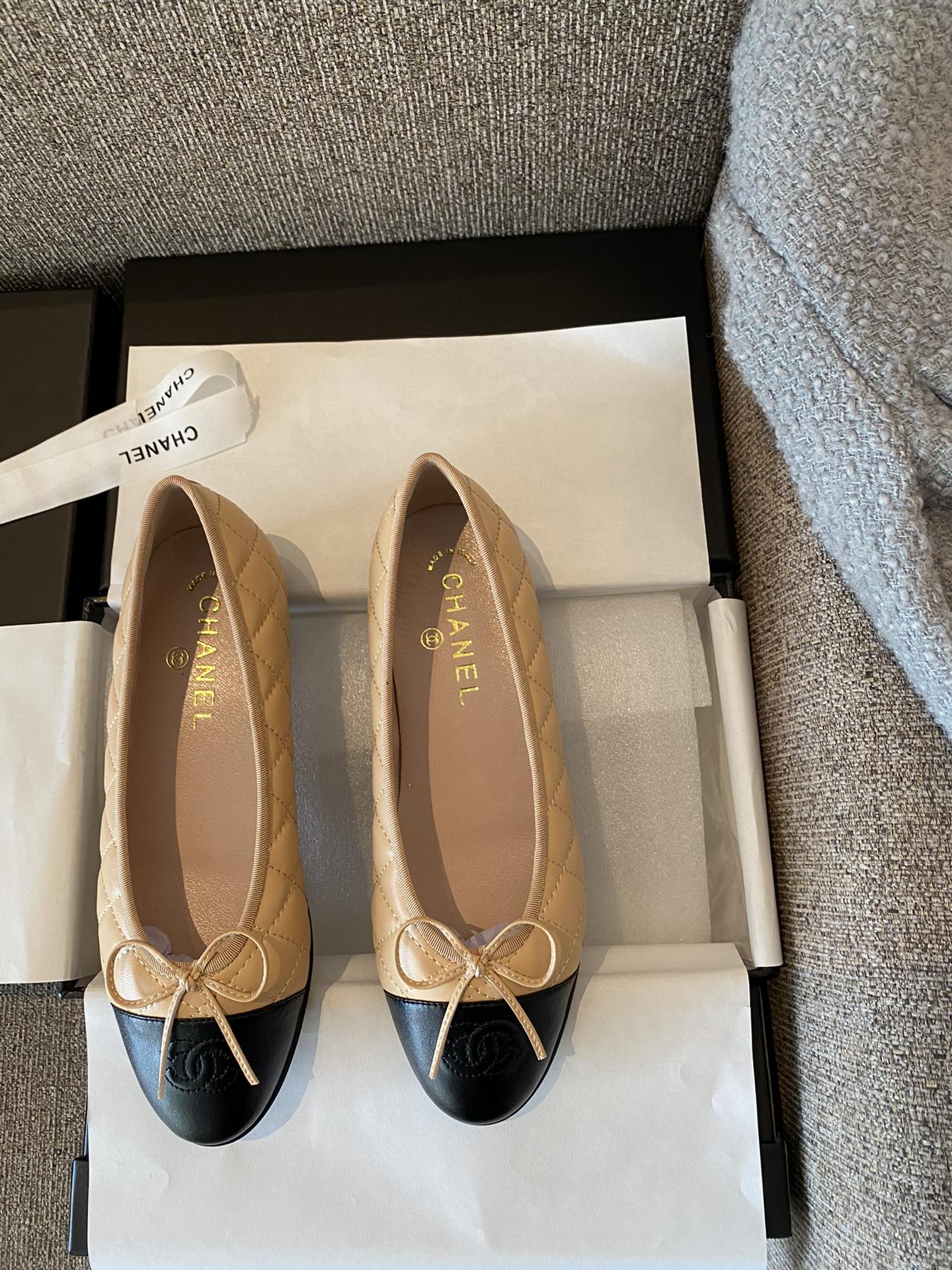 A,Chanel flat Ballet shoes