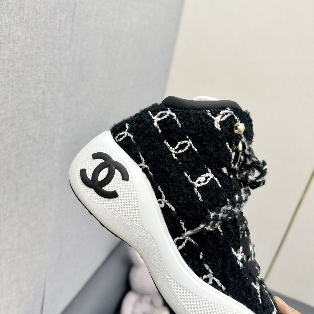 Chanel tweed Double C lace-up Sneakers