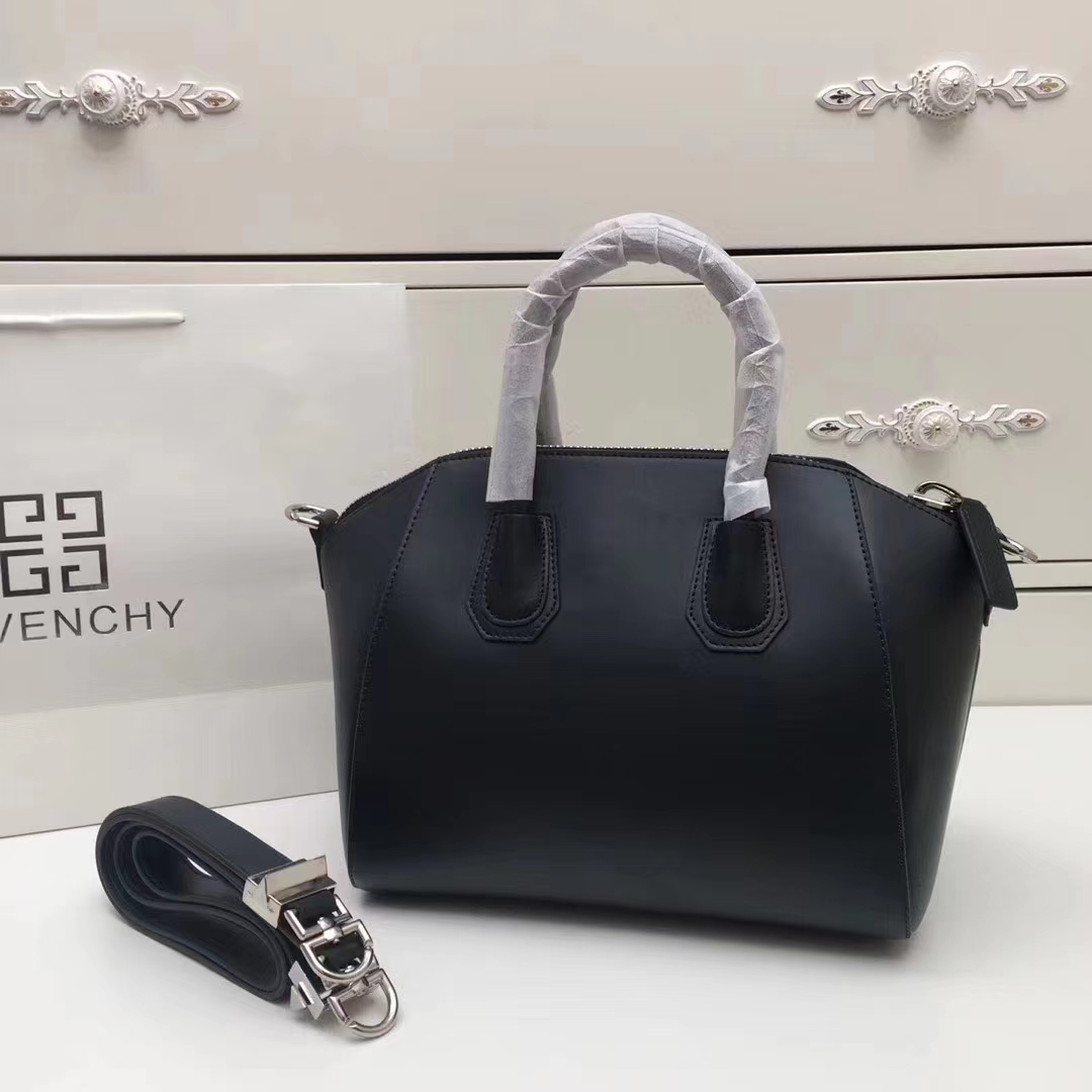 Givenchy Classic motor tote bag New arrival (3 sizes)