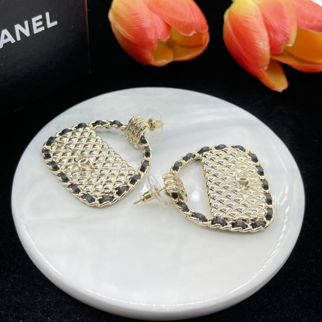Chanel Black Gold Earrings