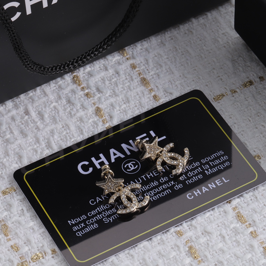 Chanel fashion earrings